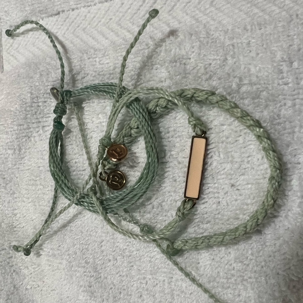Pura vida bracelet pack from monthly club not new but great condition